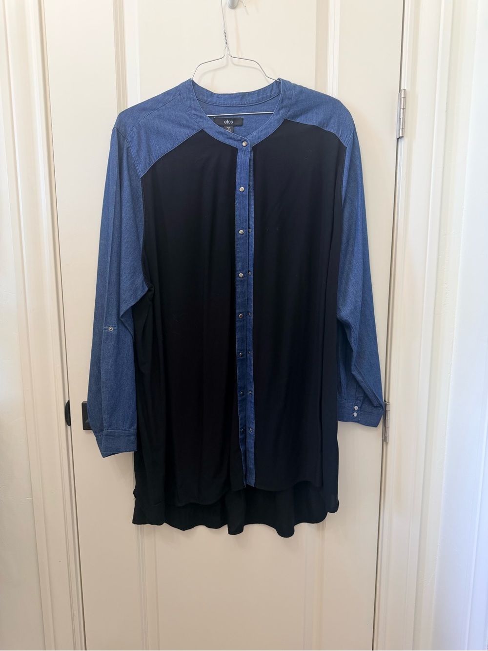 ellos Contrast Denim Yoke Blouse in Black and Denim Blue